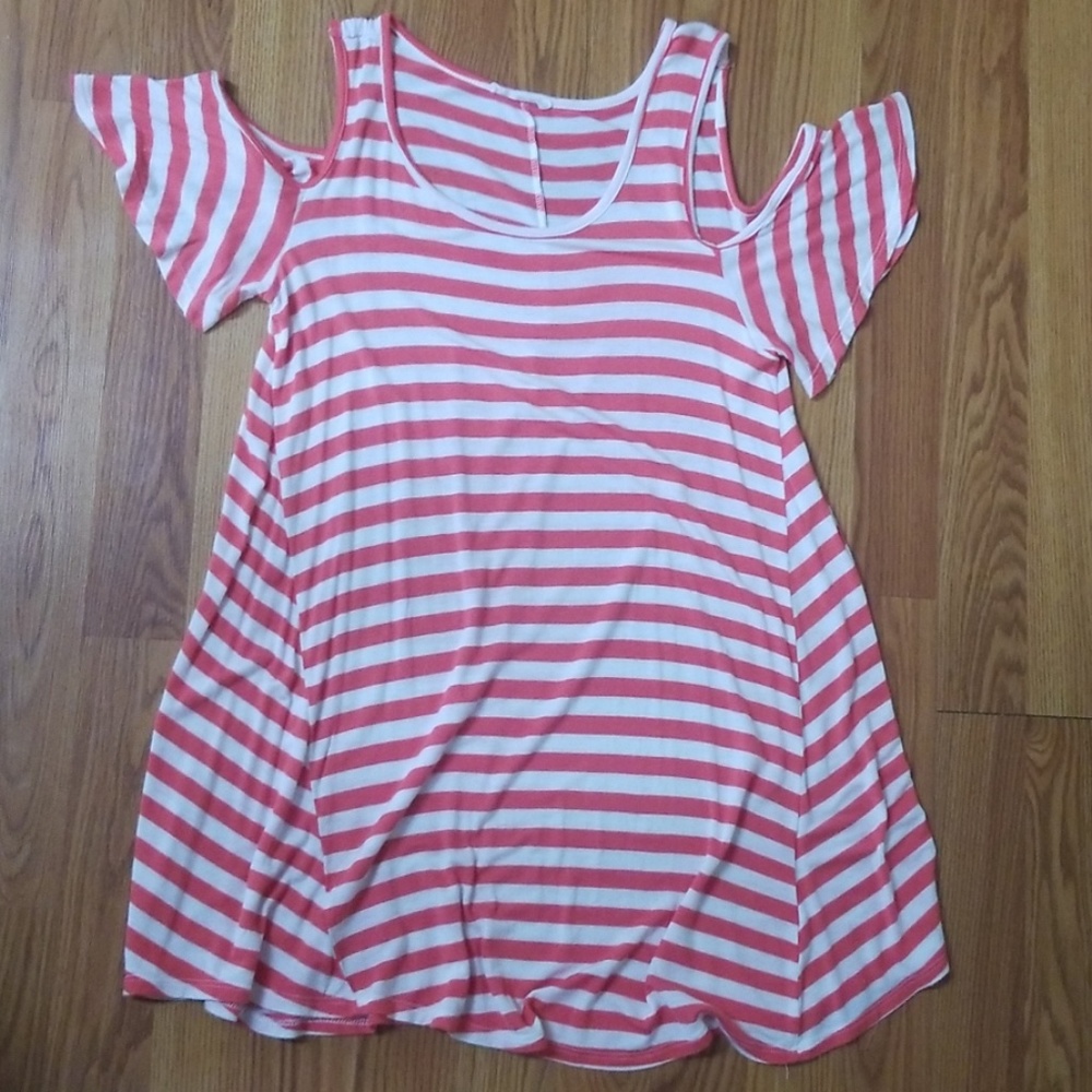 BomBom Ruffle Cut Shoulder Dress - Picture 2 of 2